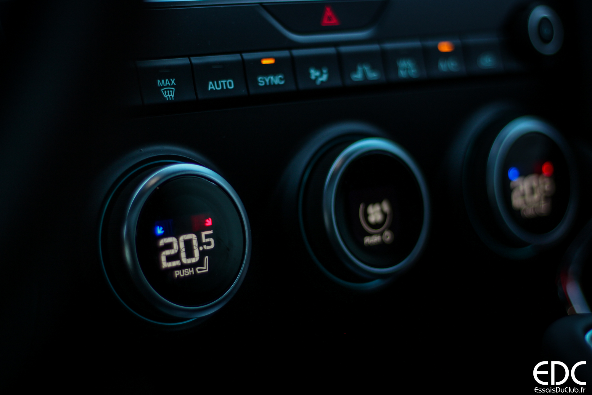 Jaguar E-PACE climatisation