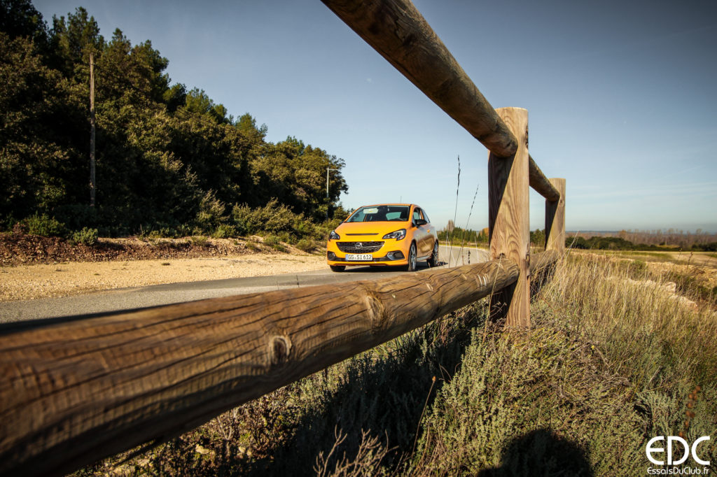 Opel Corsa GSi jaune
